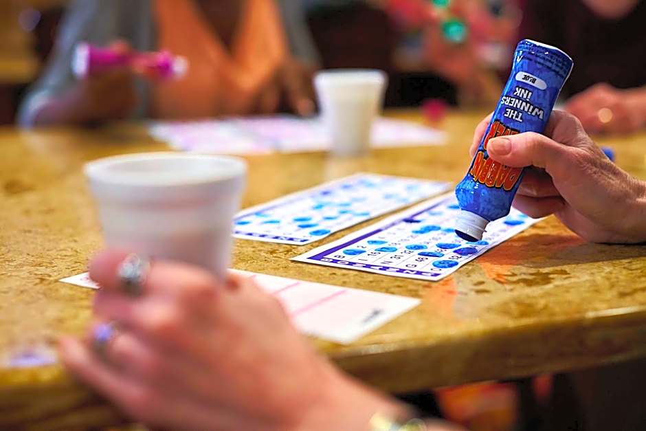 Mystic Lake Casino Hotel