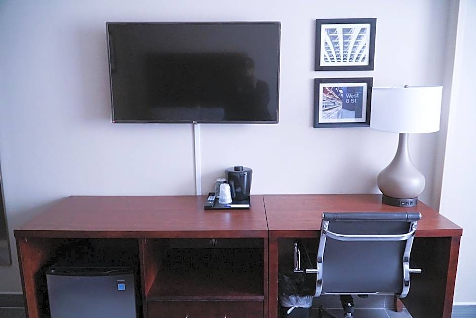 Hotel Mint JFK Airport