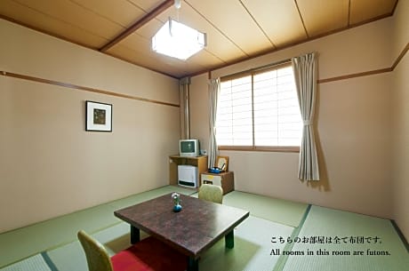 Twin Room with Shared Bathroom and Toilet