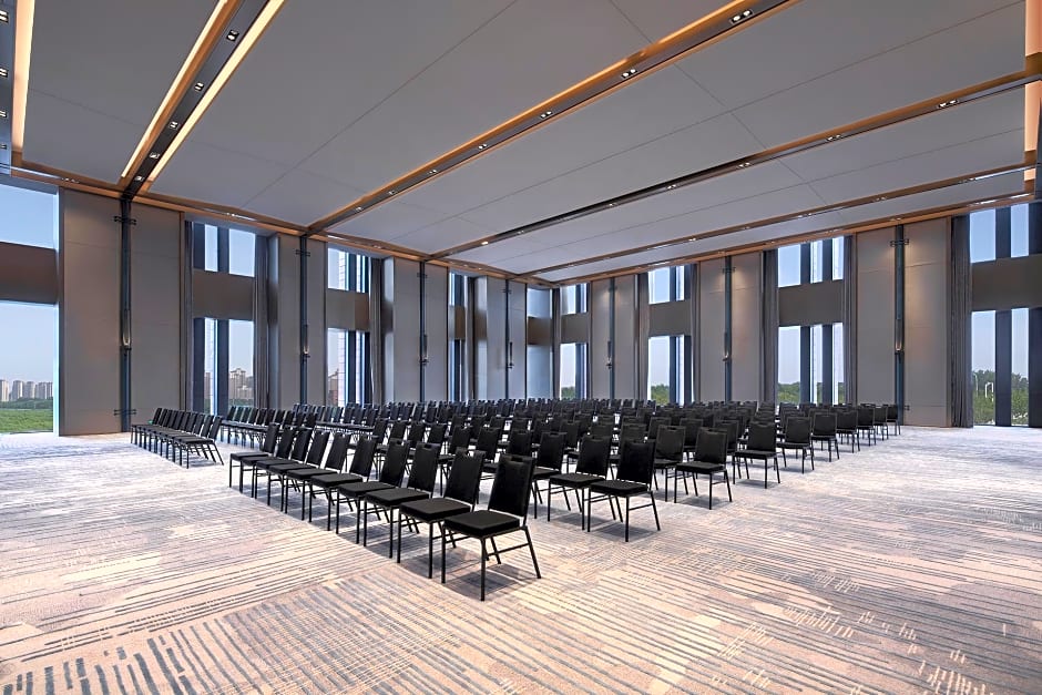 Four Points by Sheraton Tianjin National Convention and Exhibition Center 