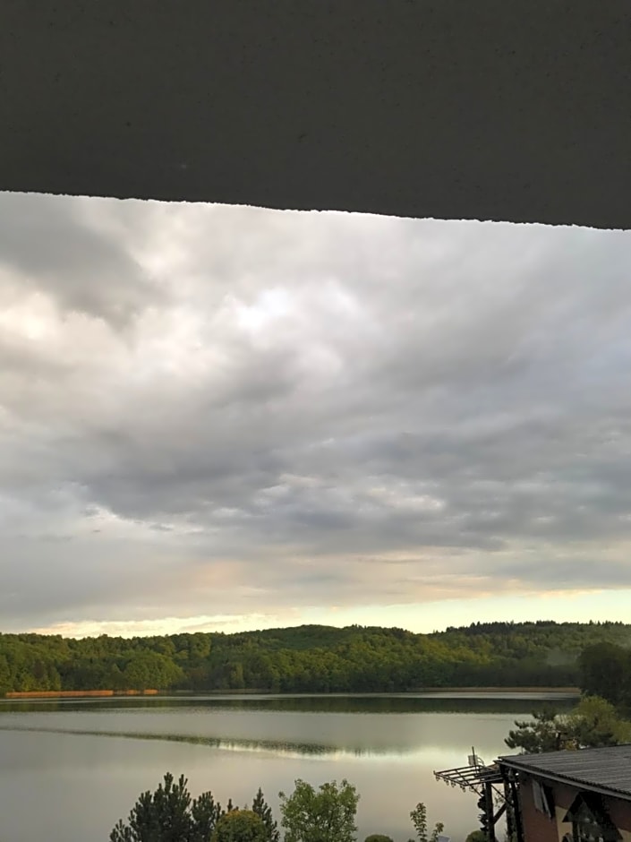 Kaszubskie Apartamenty nad jeziorem