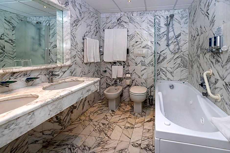 Four Points by Sheraton Catania Hotel & Conference Center