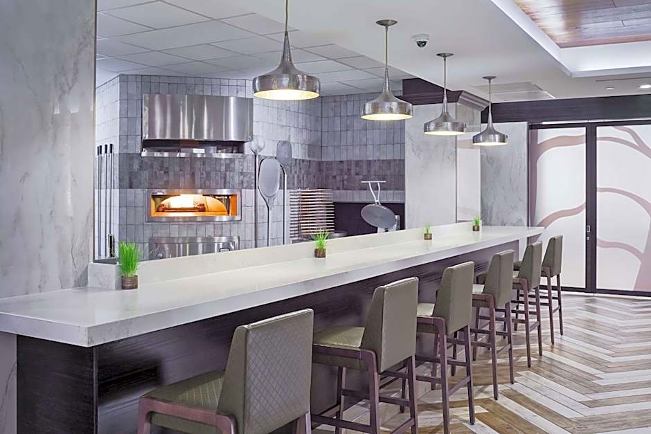 DoubleTree by Hilton Hotel Denver