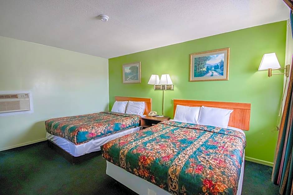 OYO Travelier Motel