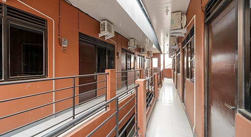 RedDoorz Syariah @ Bulak Kapal