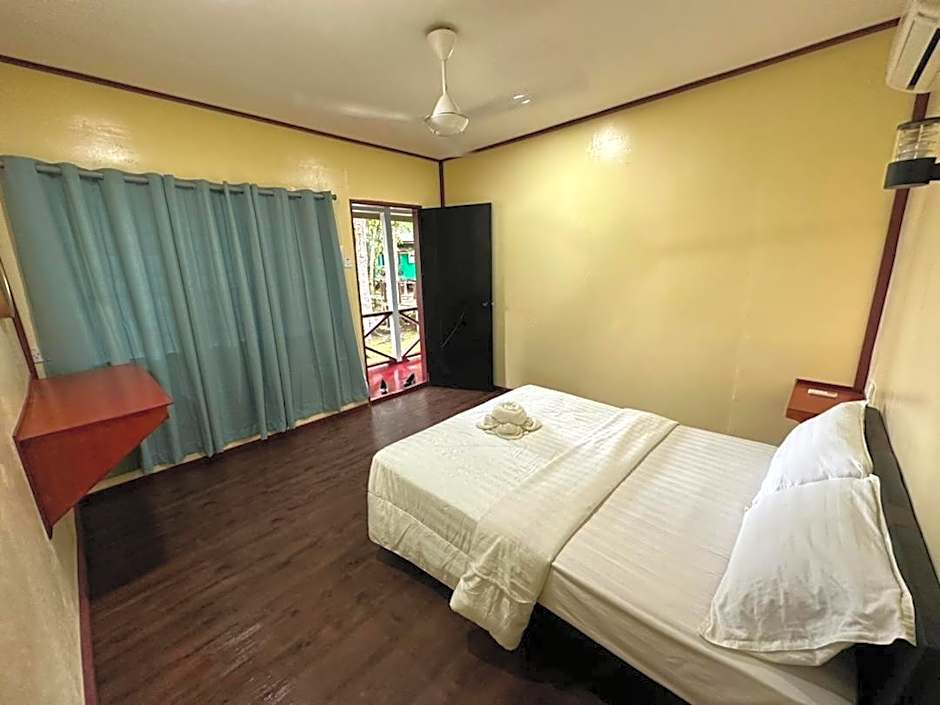 Sukau Greenview Lodge