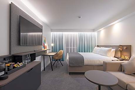 Premium Super King Room with Single Sofa Bed