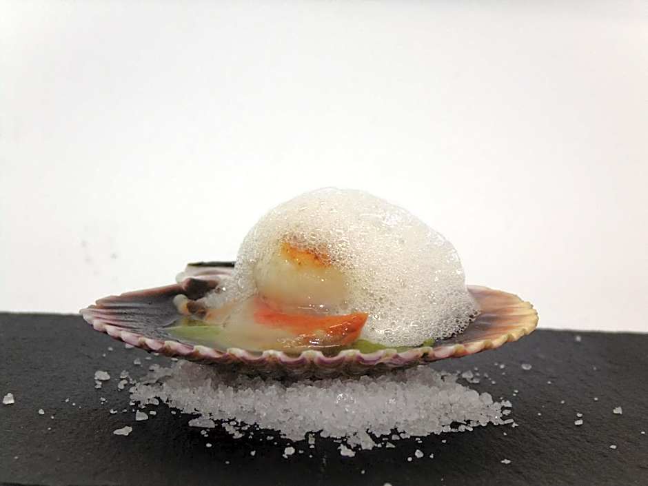 Logis Hotel Restaurante La Casa de Juansabeli