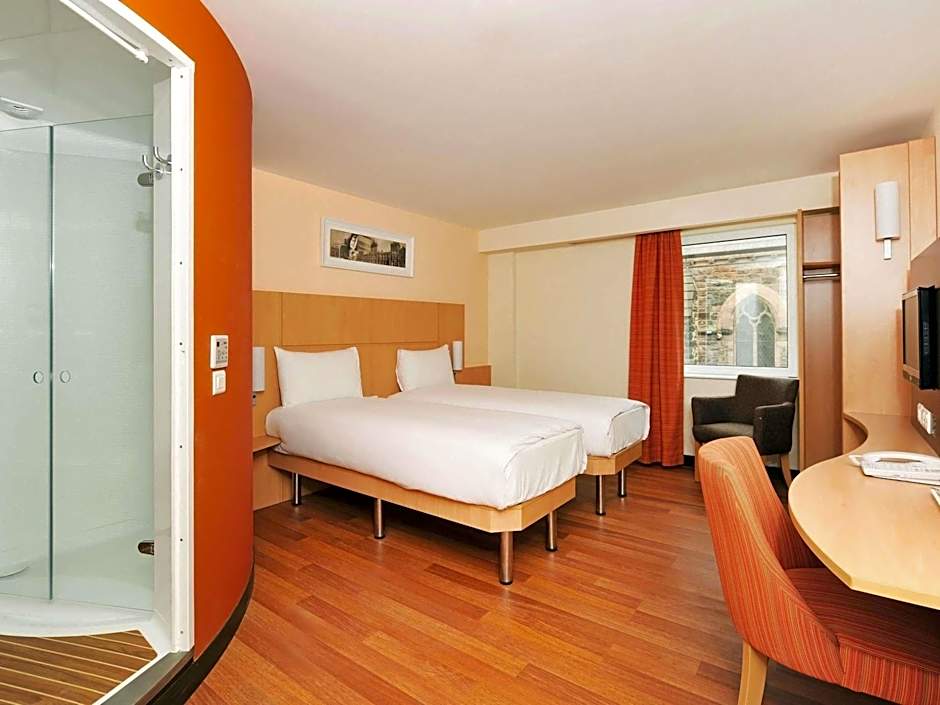 ibis Belfast Queens Quarter