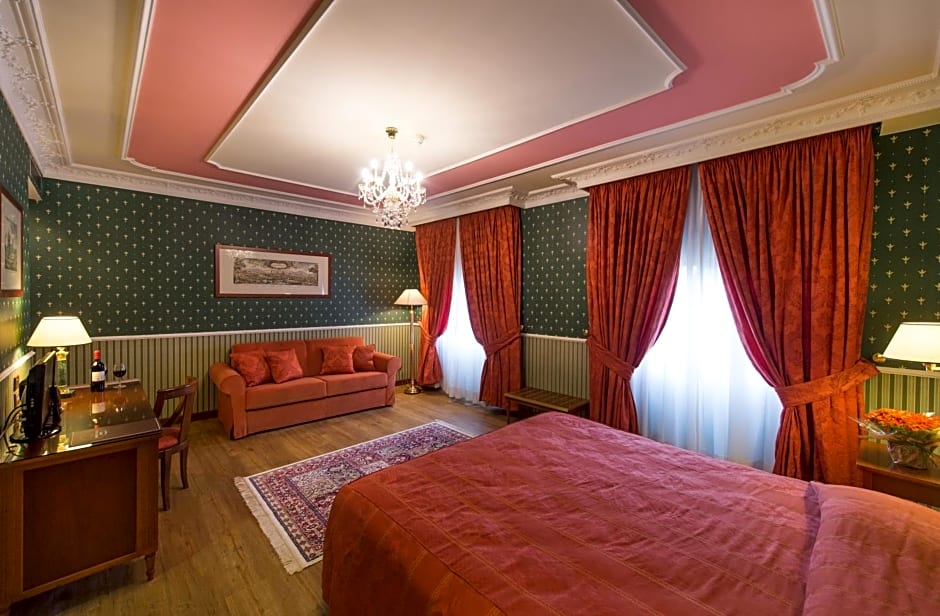 Strozzi Palace Hotel