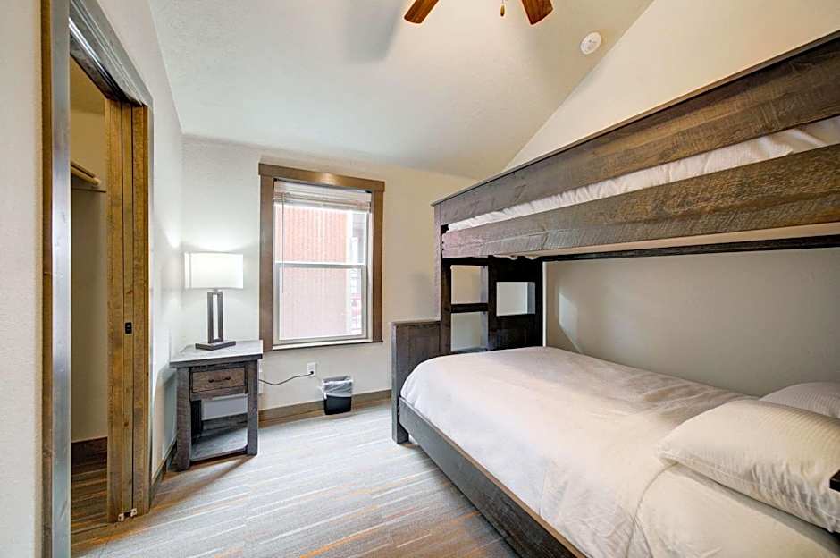 The Ridgeline Hotel at Yellowstone, Ascend Hotel Collection