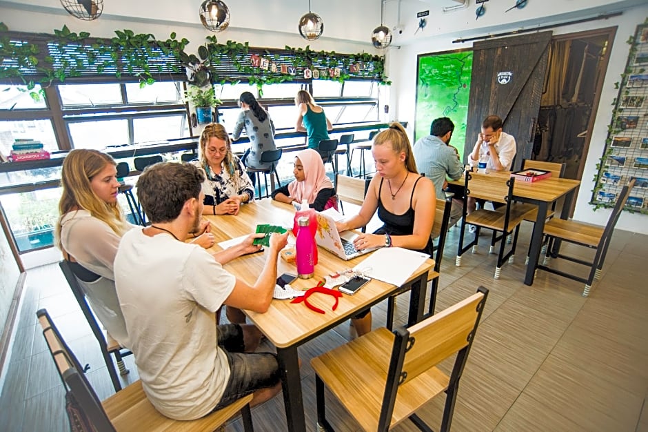 Traveller Bunker Hostel