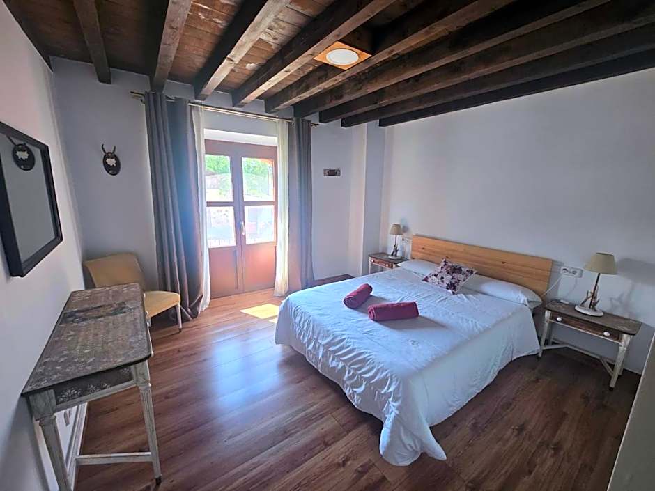 La Casona del Rio Abion