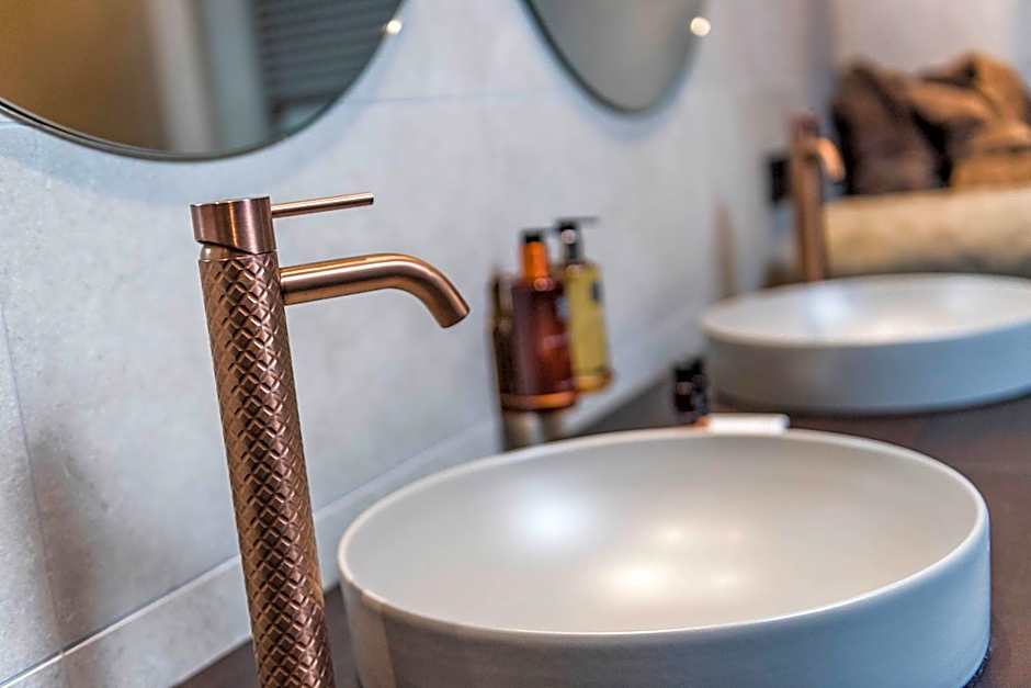 Prunner Luxury Suites - Adults Only