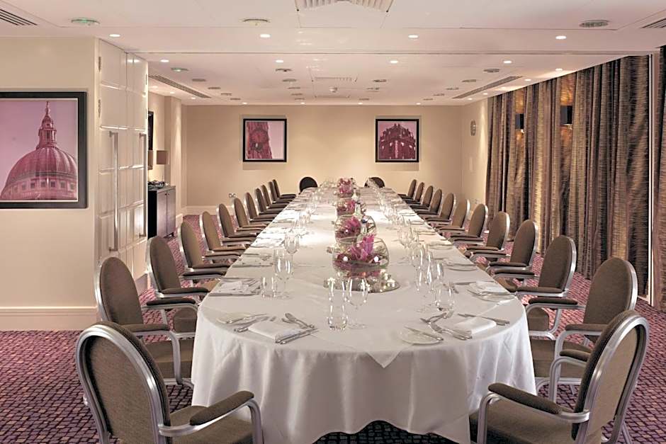 Crowne Plaza London Ealing By IHG