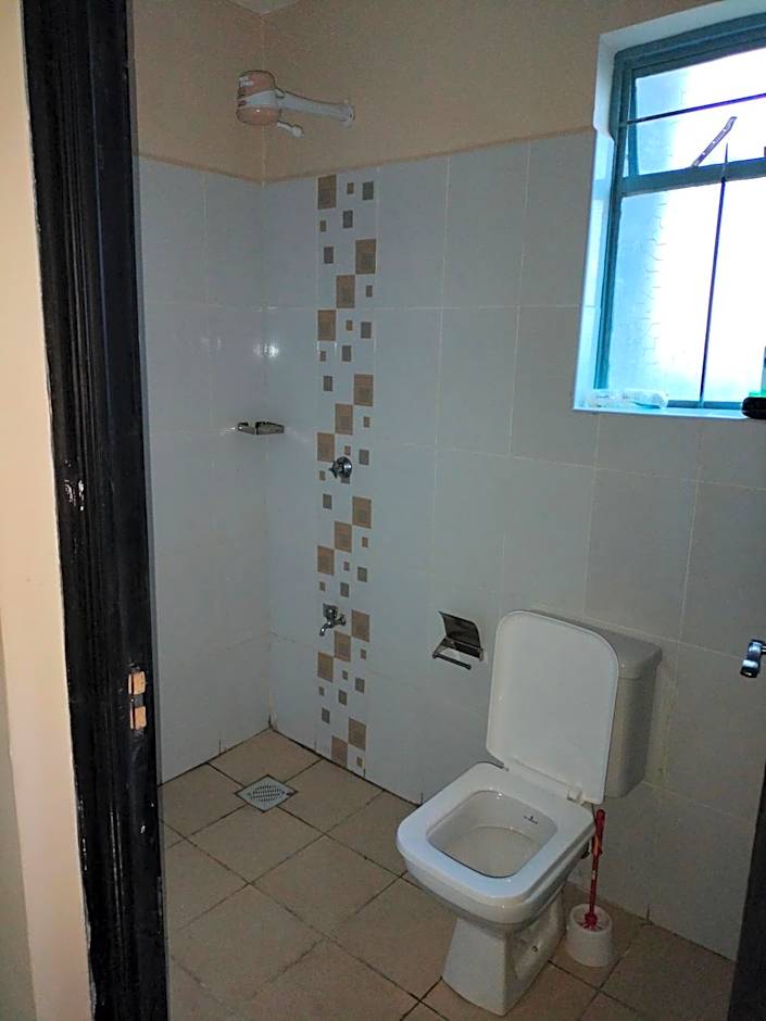 Executive 1&2 Broom Airbnb in Gilgil Nakuru