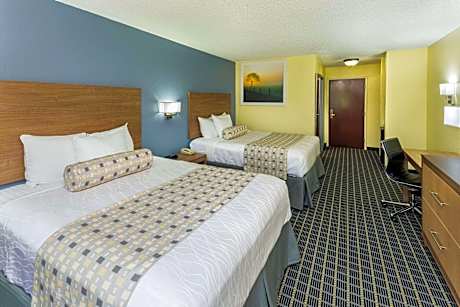 2 Queen Beds Non-Smoking