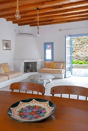 Superior Suite with Sea View (2 Adults)