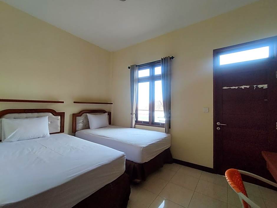 Adi Pelita Sari Bali