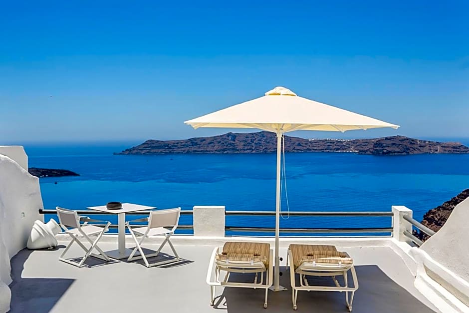Sun Rocks Boutique Hotel - Caldera View Suites & Sunset Dining Experience