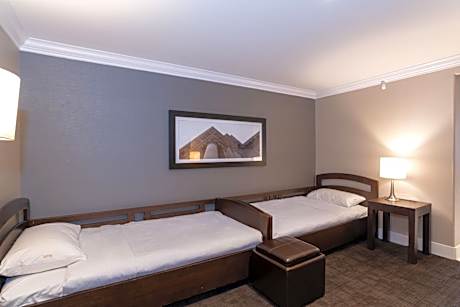 Family Suite, 1 King Bed, 2 Single Beds, Kitchenette