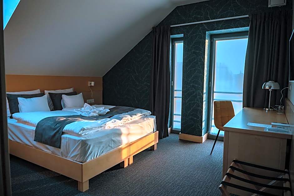 Eleven Business & Sport Hotel