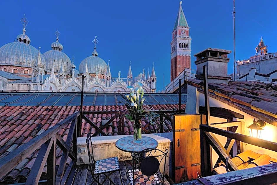 Relais Piazza San Marco