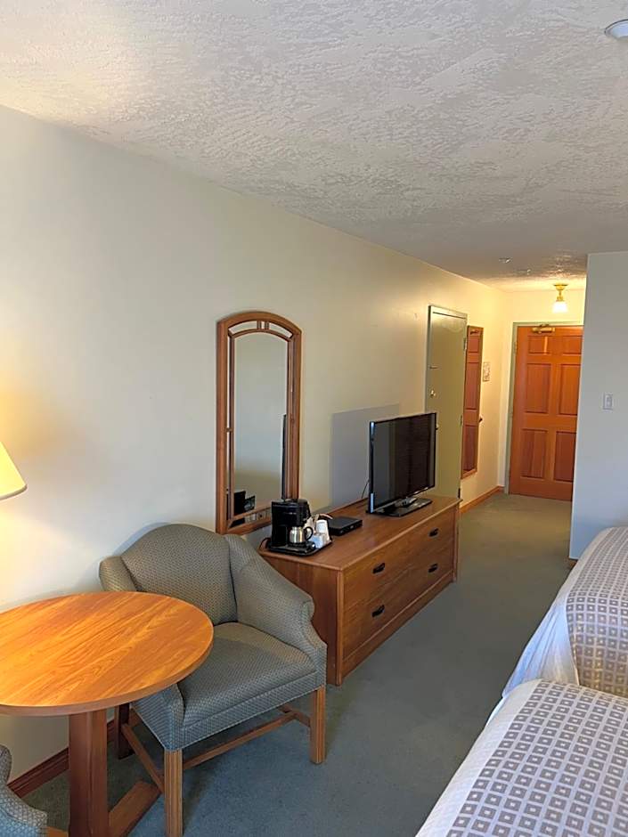 The Grand Hotel Nanaimo