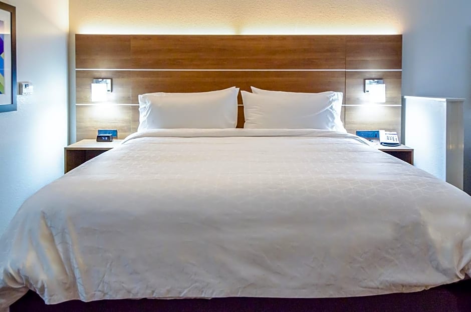 Holiday Inn Express And Suites Taylor By IHG