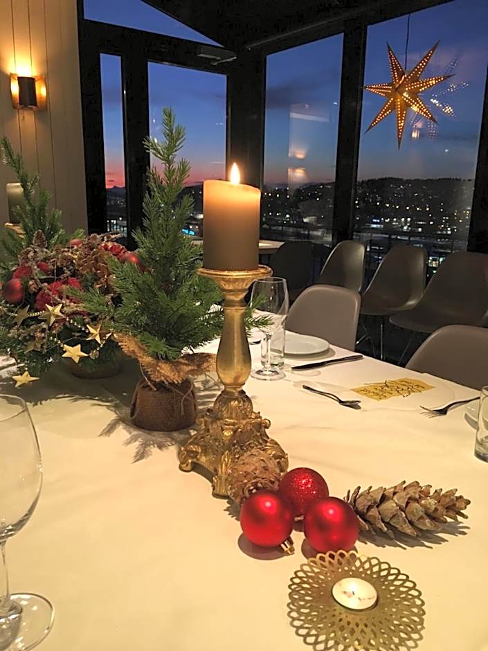 Breidablikk Guesthouse