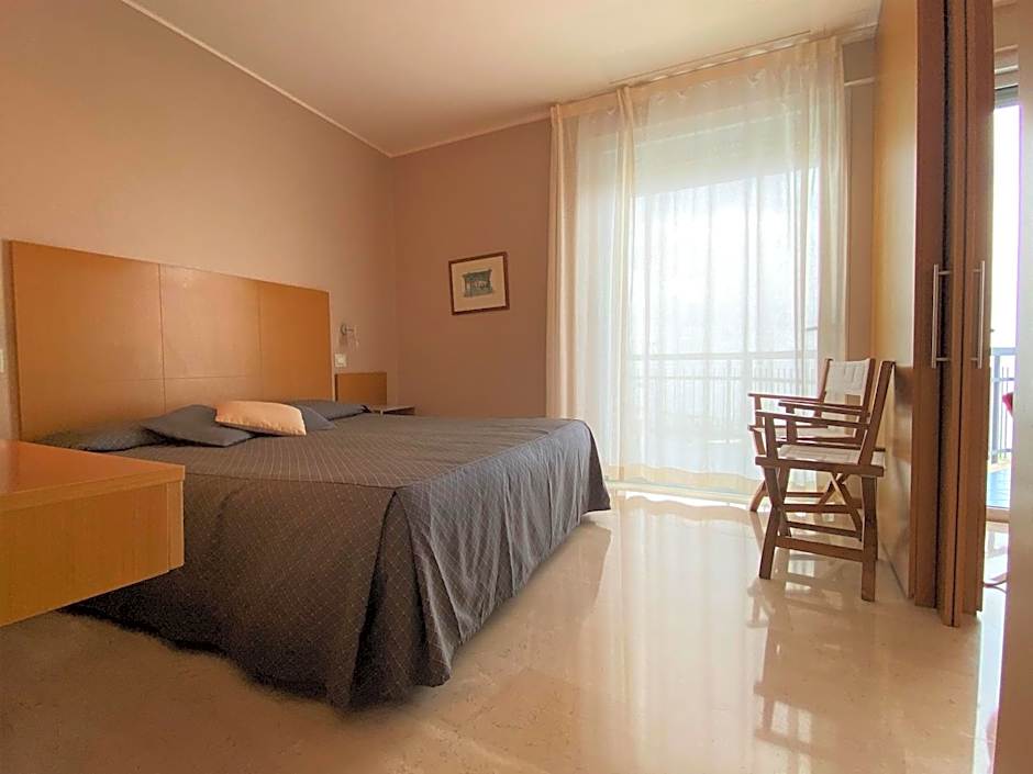 Hotel Tirreno