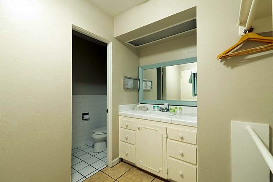 Ocean Villa Inn