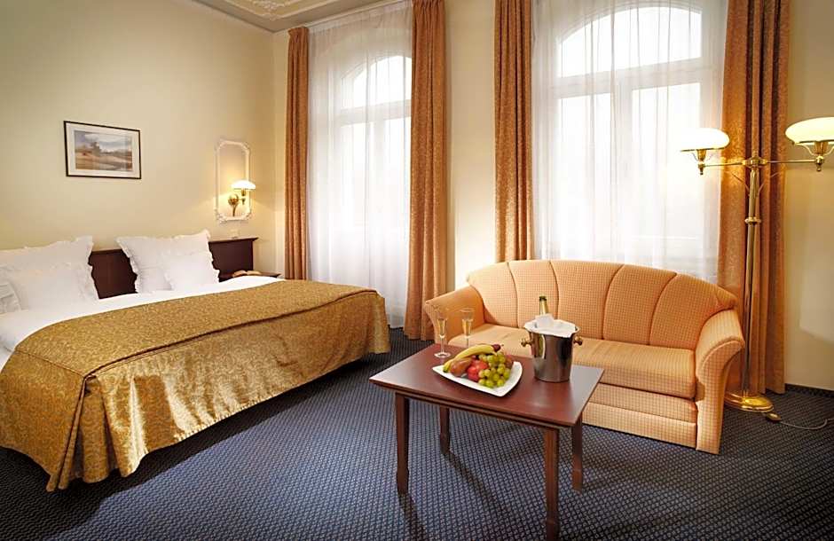 Hotel Excelsior