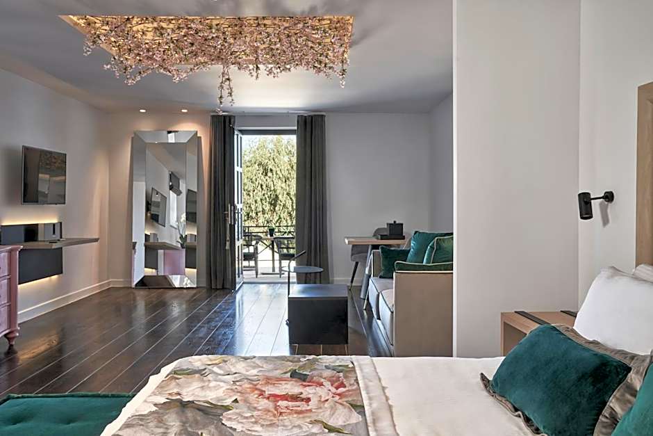 Katikies Garden Santorini - The Leading Hotels Of The World