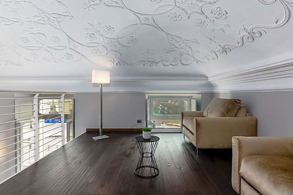 Q71 TIMELESS SUITES