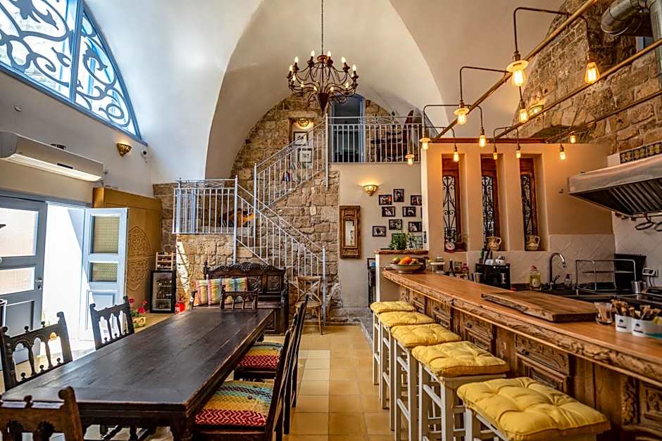 Arabesque Arts & Residency