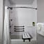 Holiday Inn Express & Suites Jacksonville - Town Center By IHG