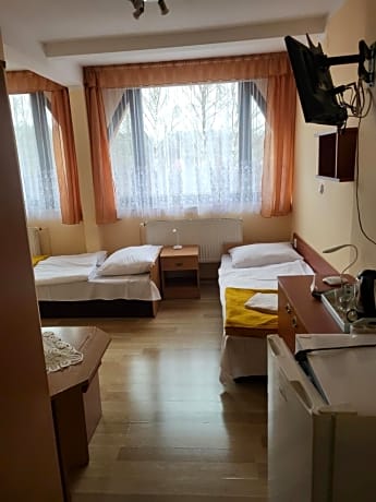 Triple Room with Private Bathroom
