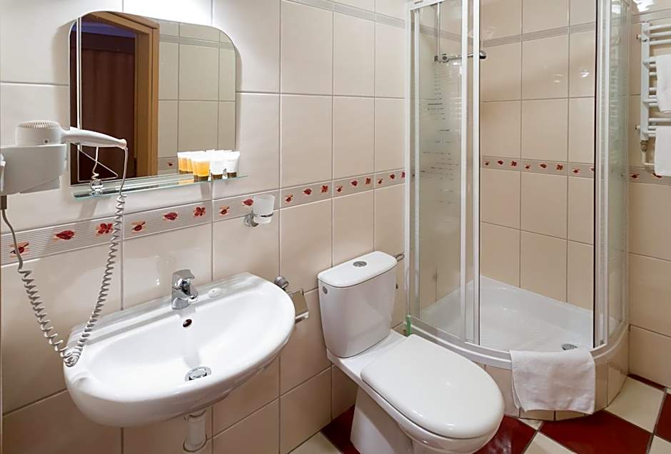 Kompleks Hotelowy Logos