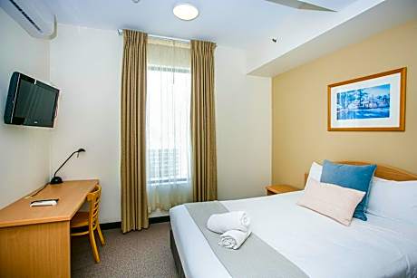 One-Bedroom Deluxe Apartment