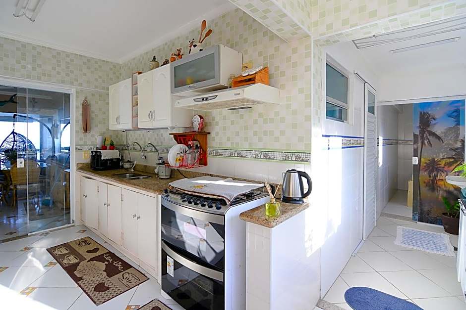 Apartamento no Morro do Maluf, frente ao mar