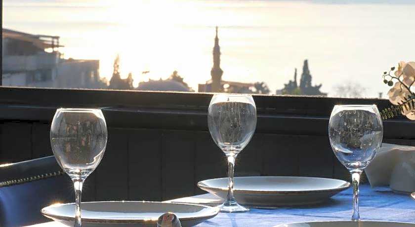 leslion luxury hotel