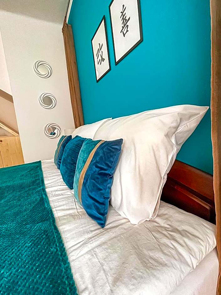 Zen House ADULT ONLY 16plus