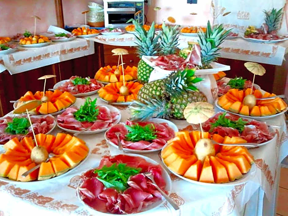 Hotel Etna - Hotel per Coppie e Famiglie con Parcheggio e Spiaggia