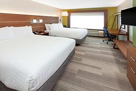 Queen Suite with Two Queen Beds and Sofa Bed - Communications Accessible