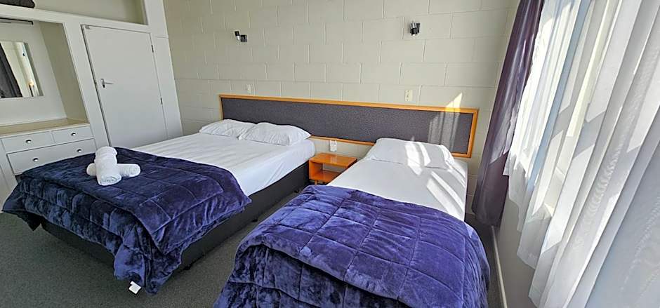 Endeavour Lodge Motel