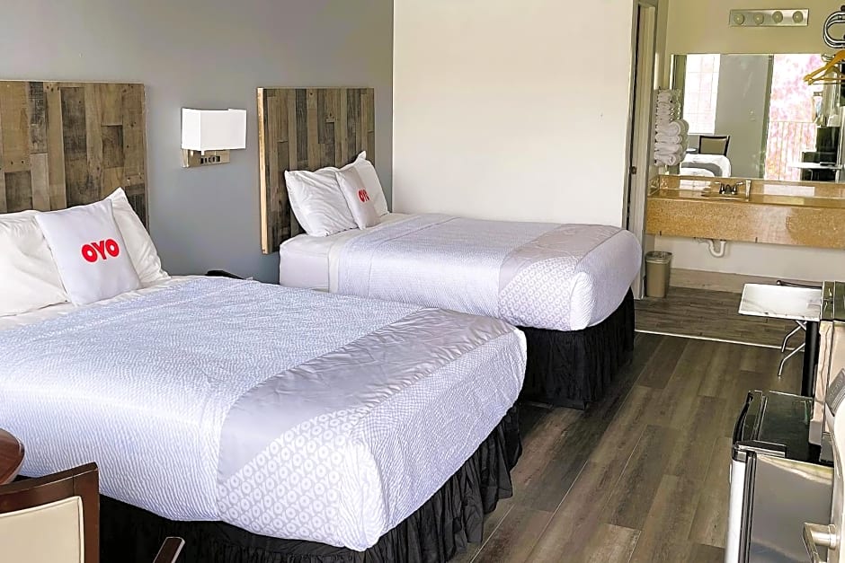 Evergreen Inn