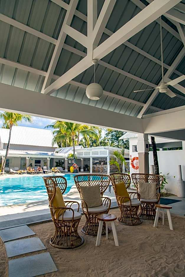 Tropical Attitude - Adults Only