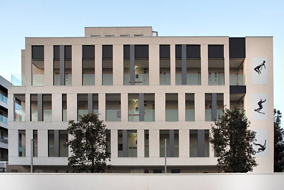 Marina Gardens Boutique & Suites