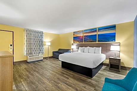 King Studio Suite - Non-Smoking